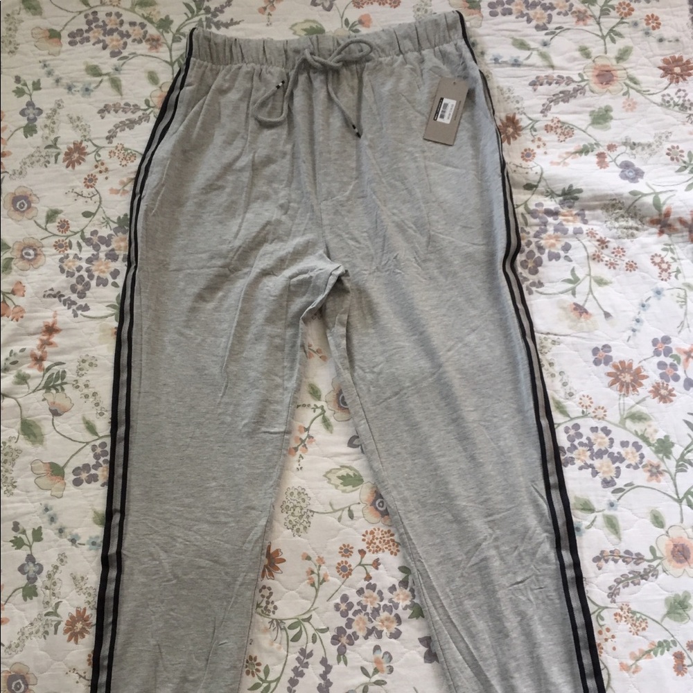Reaction Kenneth Cole
Grey Heather Medium Pants
